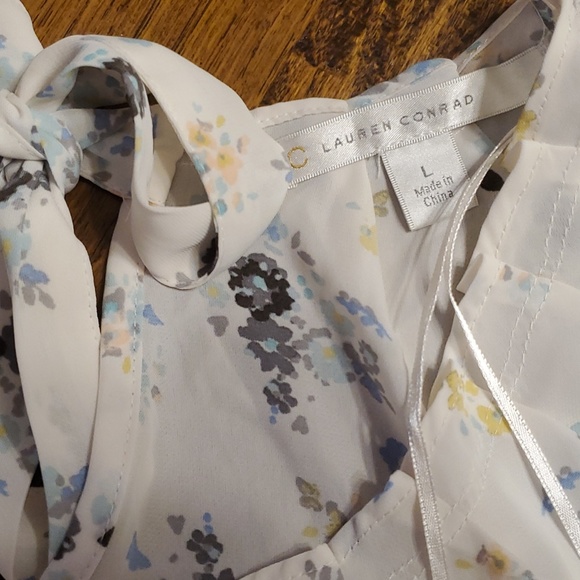 Size Large. Lauren Conrad Blouse - Picture 2 of 2